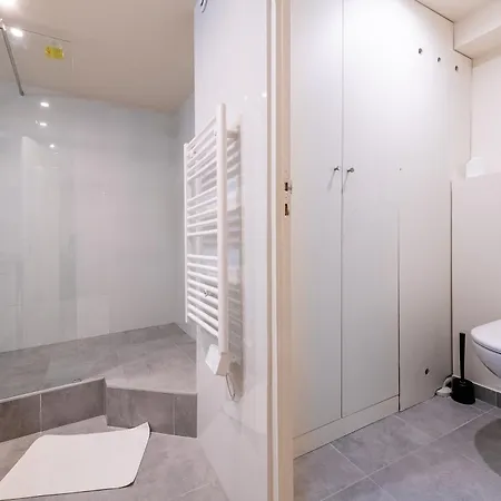 Le Deniro Loft - Tour Eiffel Invalides - 5 Personnes Apartament *