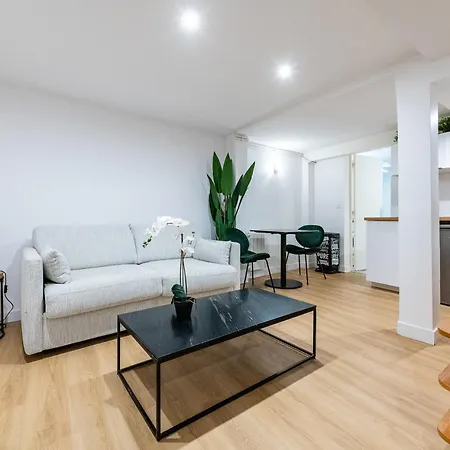 Apartament Le Deniro Loft - Tour Eiffel Invalides - 5 Personnes *