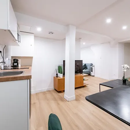Apartament Le Deniro Loft - Tour Eiffel Invalides - 5 Personnes