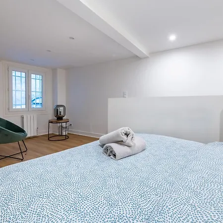 Le Deniro Loft - Tour Eiffel Invalides - 5 Personnes Apartament *