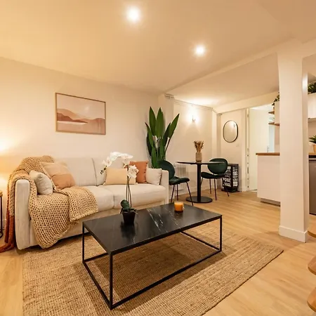 Le Deniro Loft - Tour Eiffel Invalides - 5 Personnes Apartment